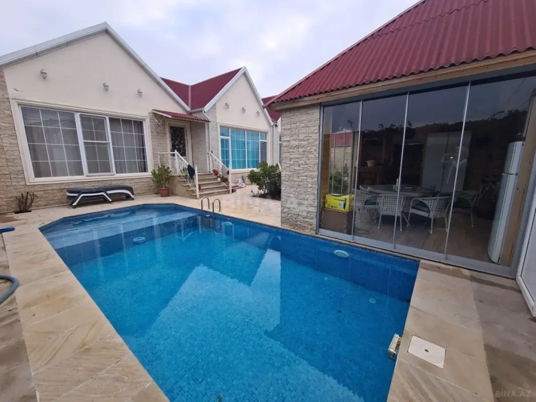 Satılır 4 otaqlı həyət evi 140 m²