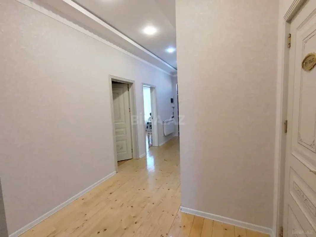 Satılır 7 otaqlı həyət evi 200 m²
