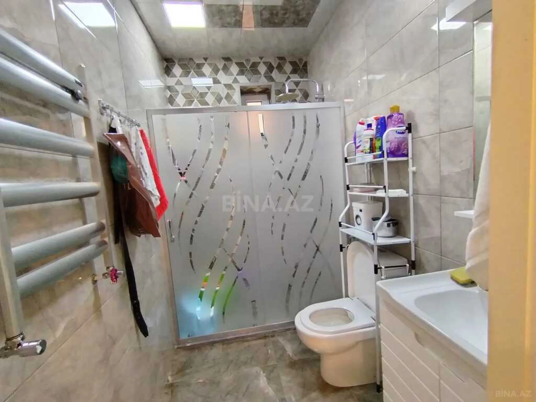 Satılır 7 otaqlı həyət evi 200 m²