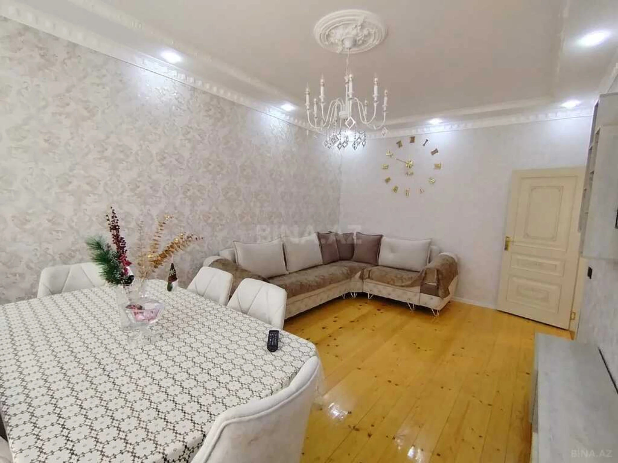 Satılır 7 otaqlı həyət evi 200 m²