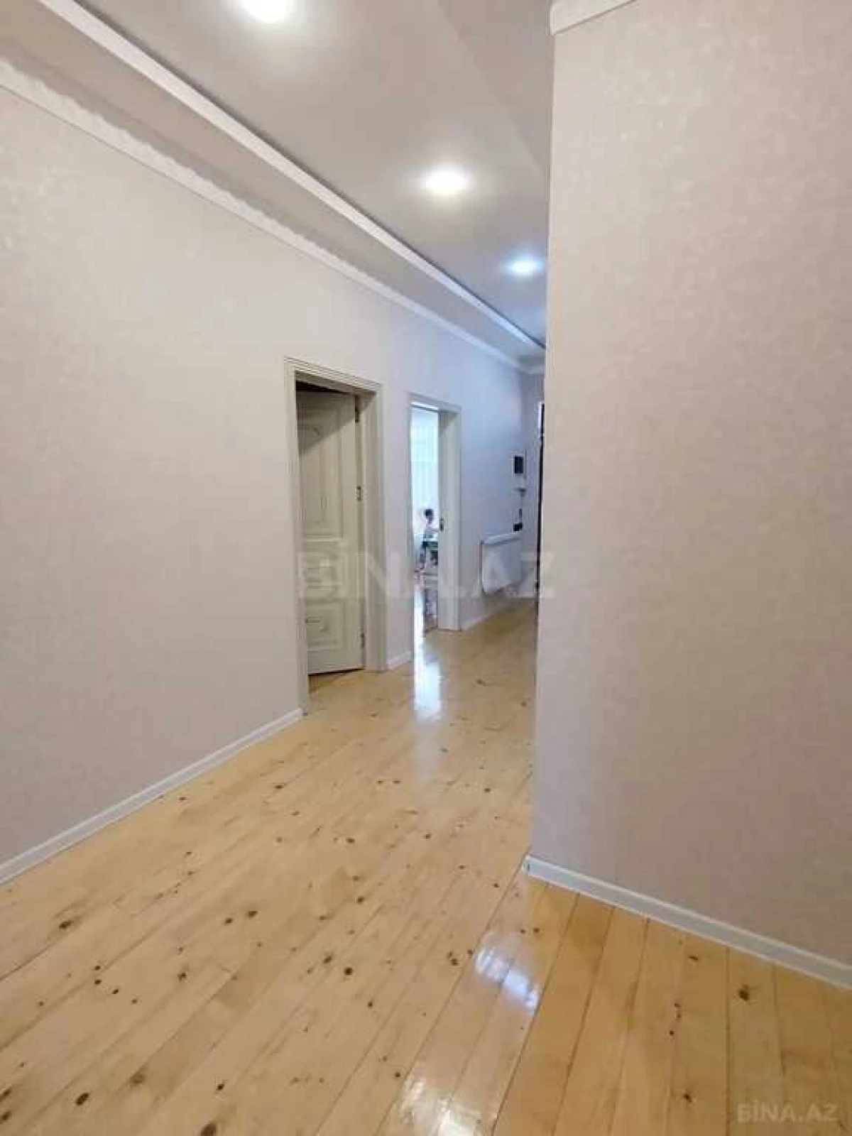 Satılır 7 otaqlı həyət evi 200 m²