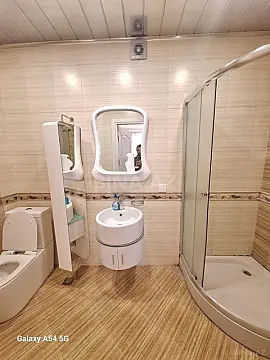 Kirayə verilir 3 otaqlı mənzil 124 m²