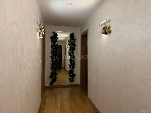 Satılır 2 otaqlı mənzil 107 m²