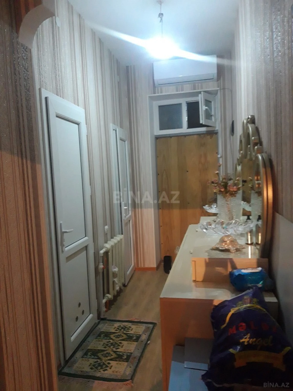 Satılır 2 otaqlı mənzil 55 m²