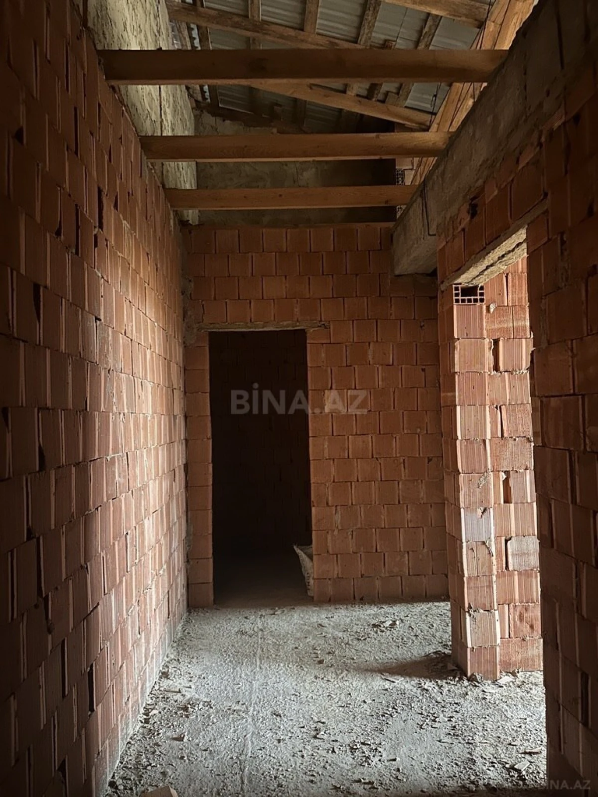 Satılır 1 otaqlı mənzil 44 m²