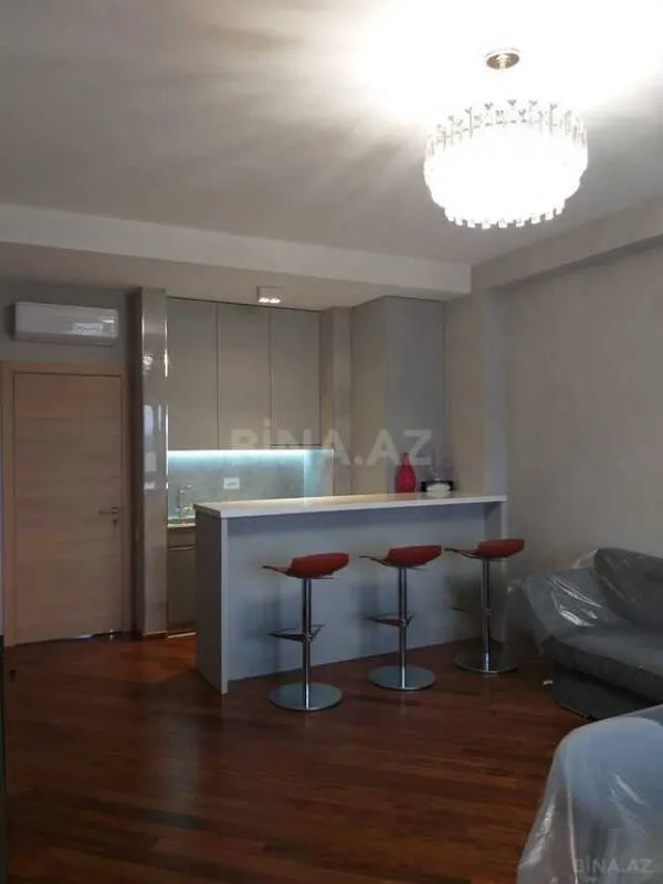 Satılır 3 otaqlı mənzil 94.5 m²