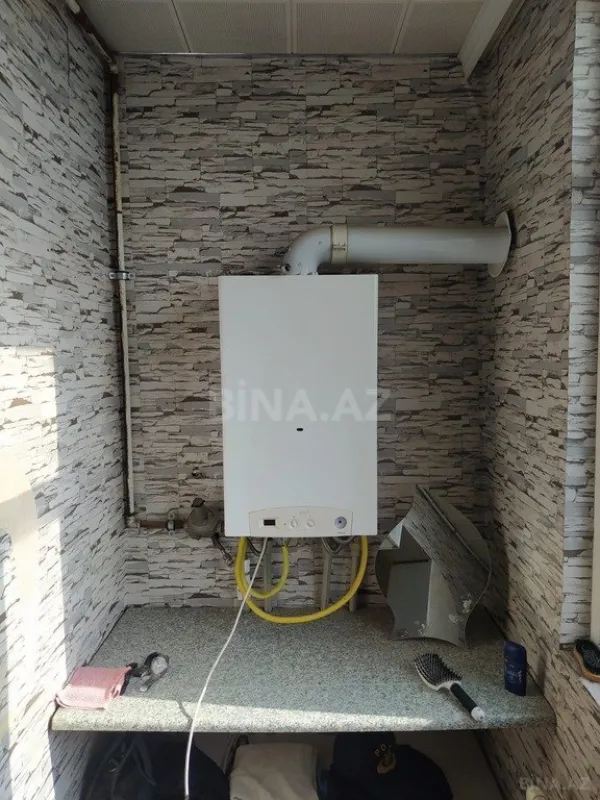 Satılır 4 otaqlı mənzil 110 m²