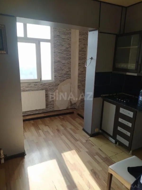 Satılır 4 otaqlı mənzil 110 m²