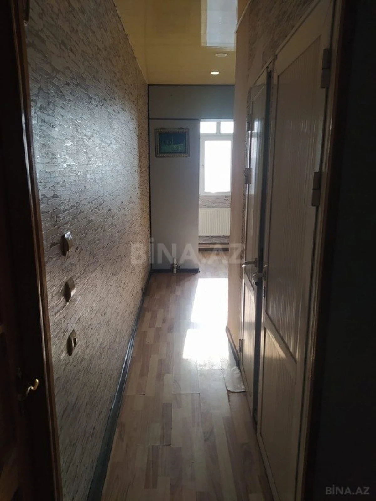 Satılır 4 otaqlı mənzil 110 m²