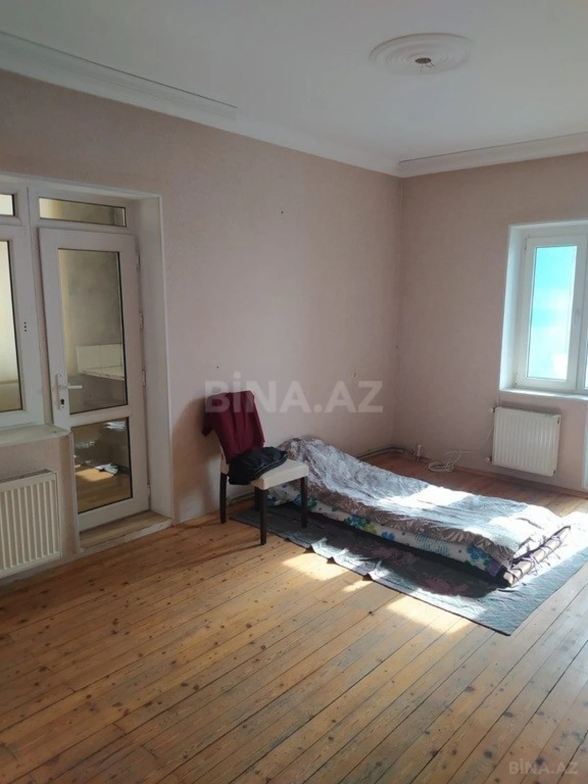 Satılır 4 otaqlı mənzil 110 m²