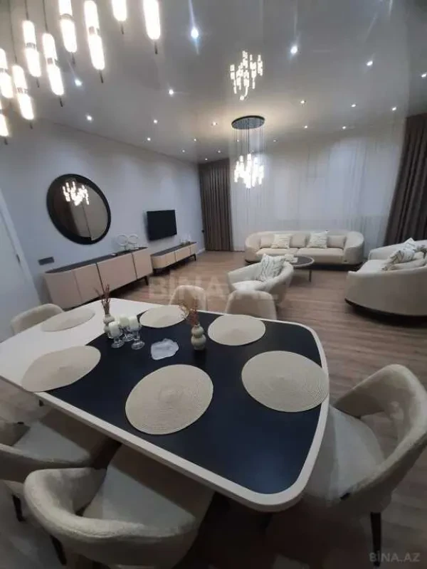 Kirayə verilir 3 otaqlı mənzil 165 m²