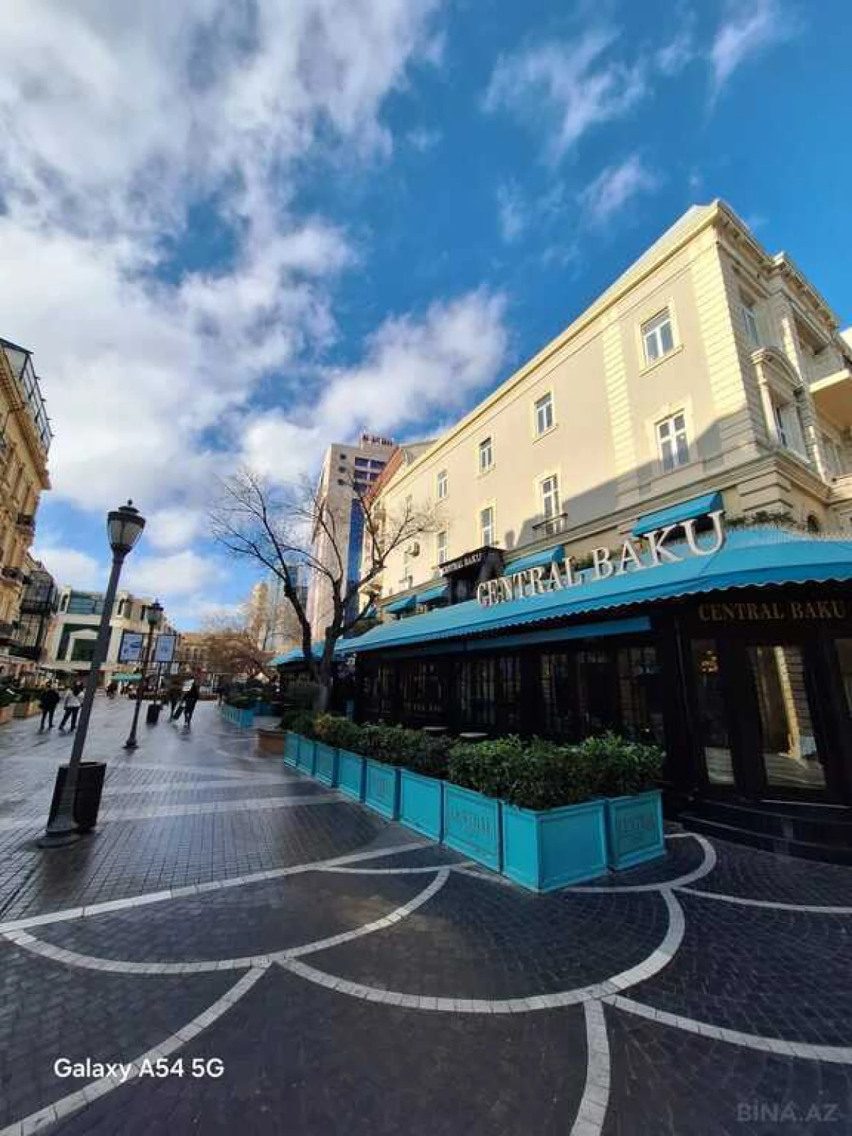 Satılır 3 otaqlı mənzil 100 m²