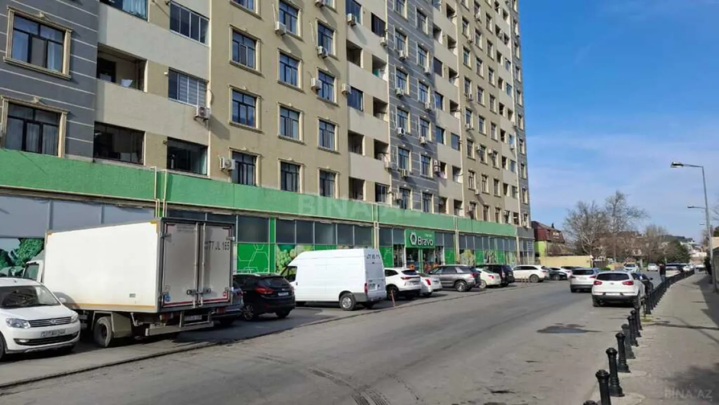 Satılır 2 otaqlı mənzil 105 m²