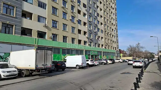 Satılır 2 otaqlı mənzil 105 m²