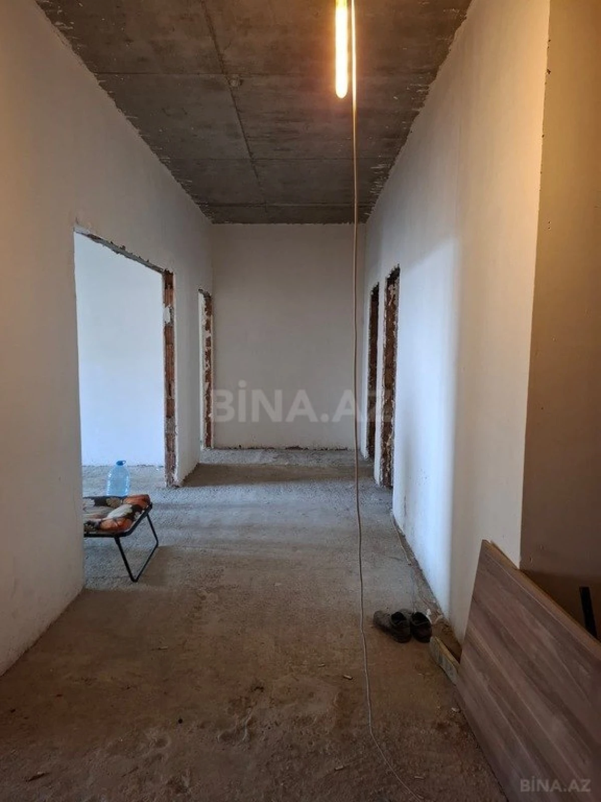 Satılır 2 otaqlı mənzil 105 m²