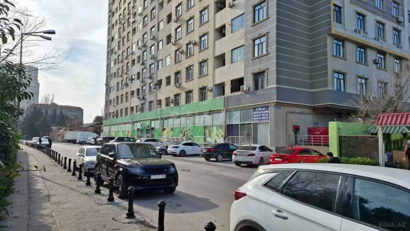Satılır 2 otaqlı mənzil 105 m²