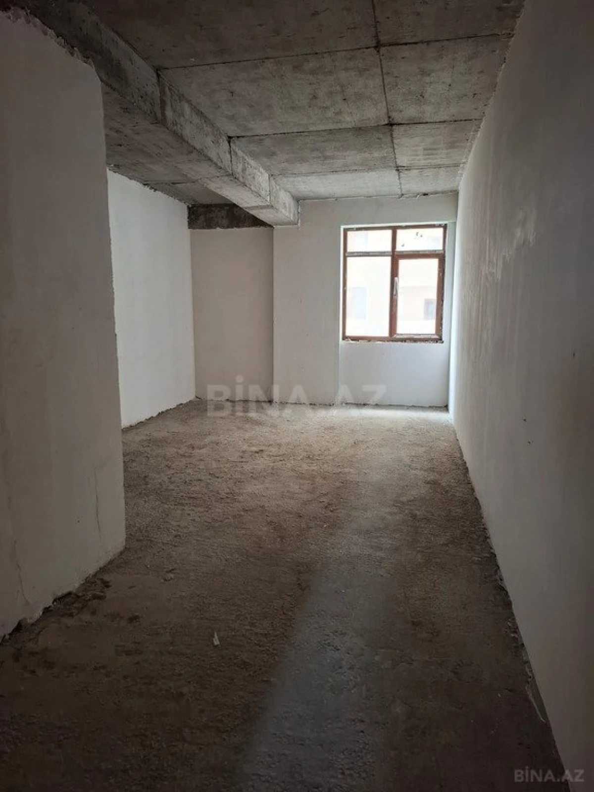 Satılır 2 otaqlı mənzil 105 m²