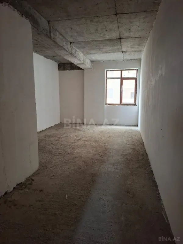 Satılır 2 otaqlı mənzil 105 m²