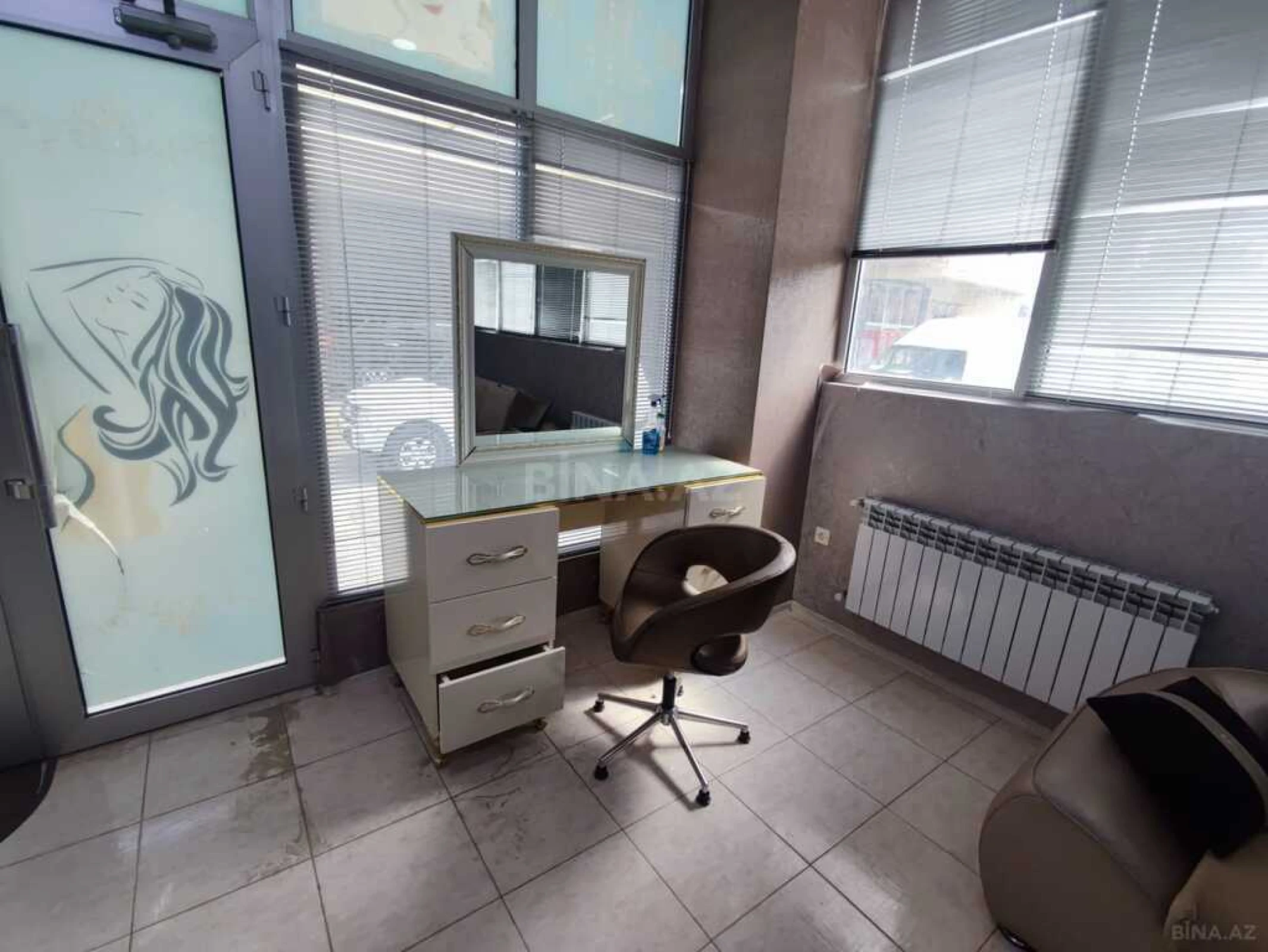 Satılır obyekt 100 m²