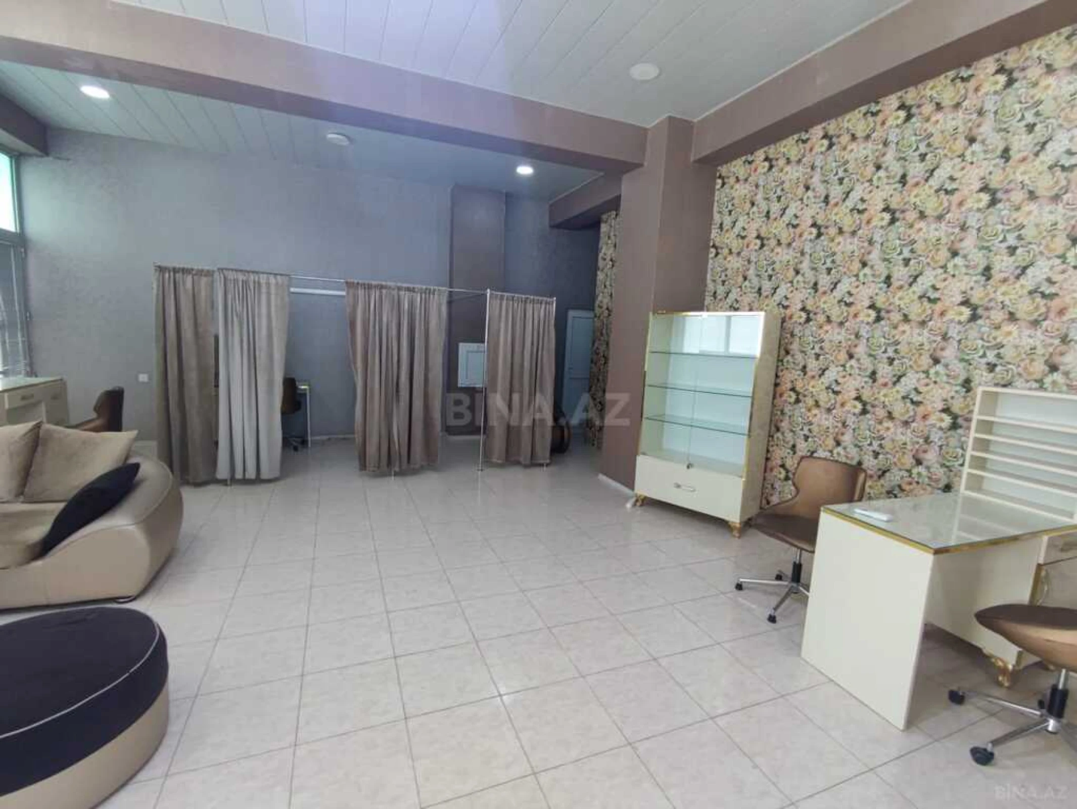 Satılır obyekt 100 m²