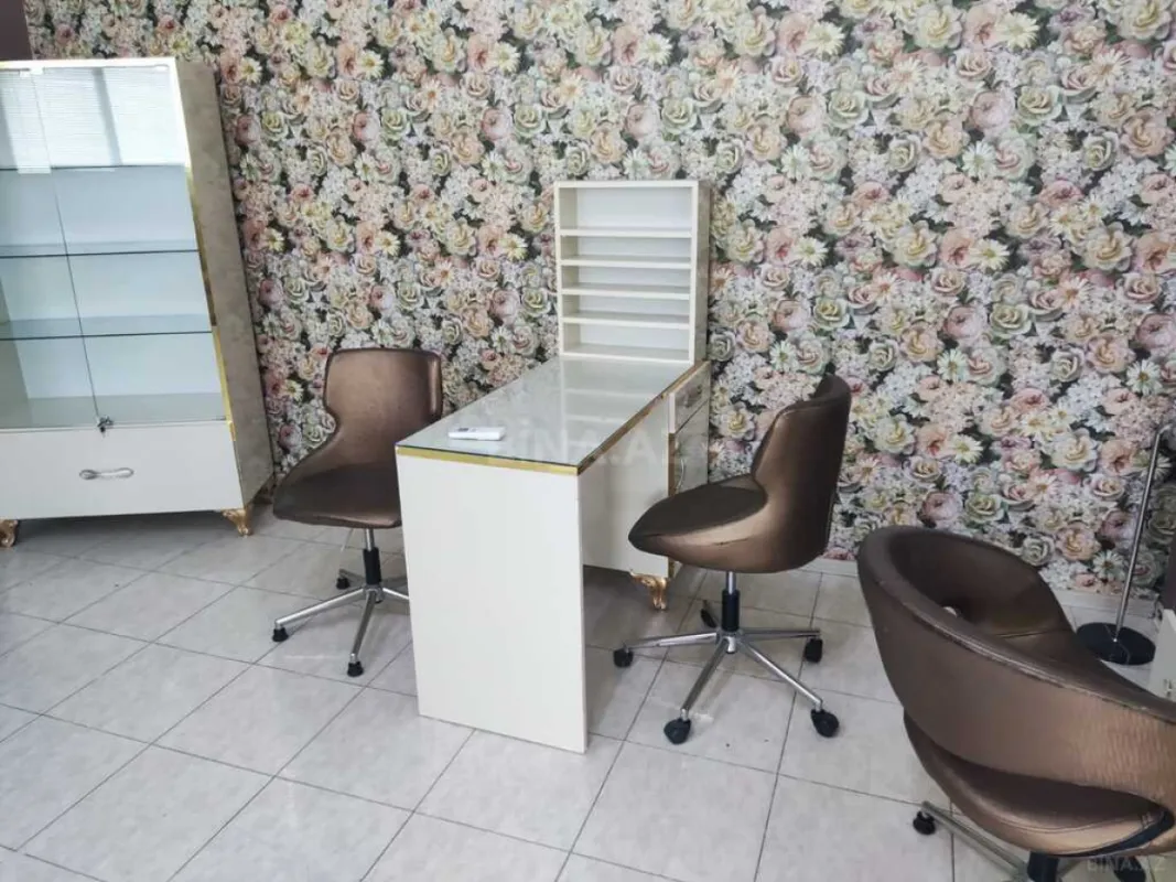 Satılır obyekt 100 m²