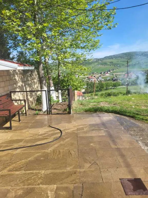 Satılır 4 otaqlı həyət evi 260 m²