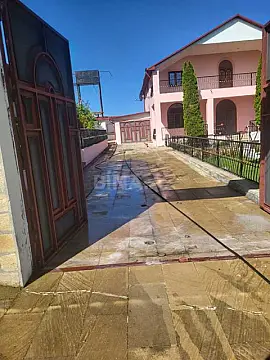 Satılır 4 otaqlı həyət evi 260 m²
