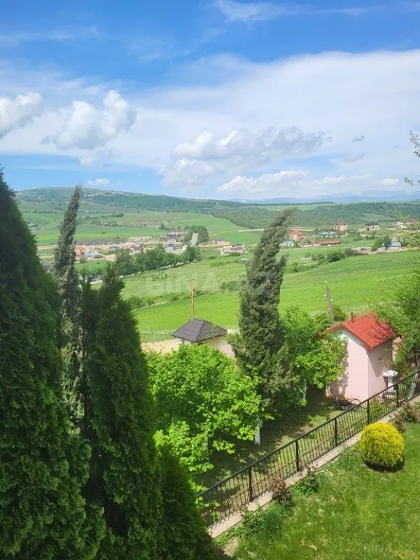 Satılır 4 otaqlı həyət evi 260 m²