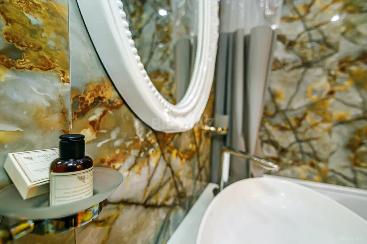 Kirayə verilir 2 otaqlı mənzil 90 m²