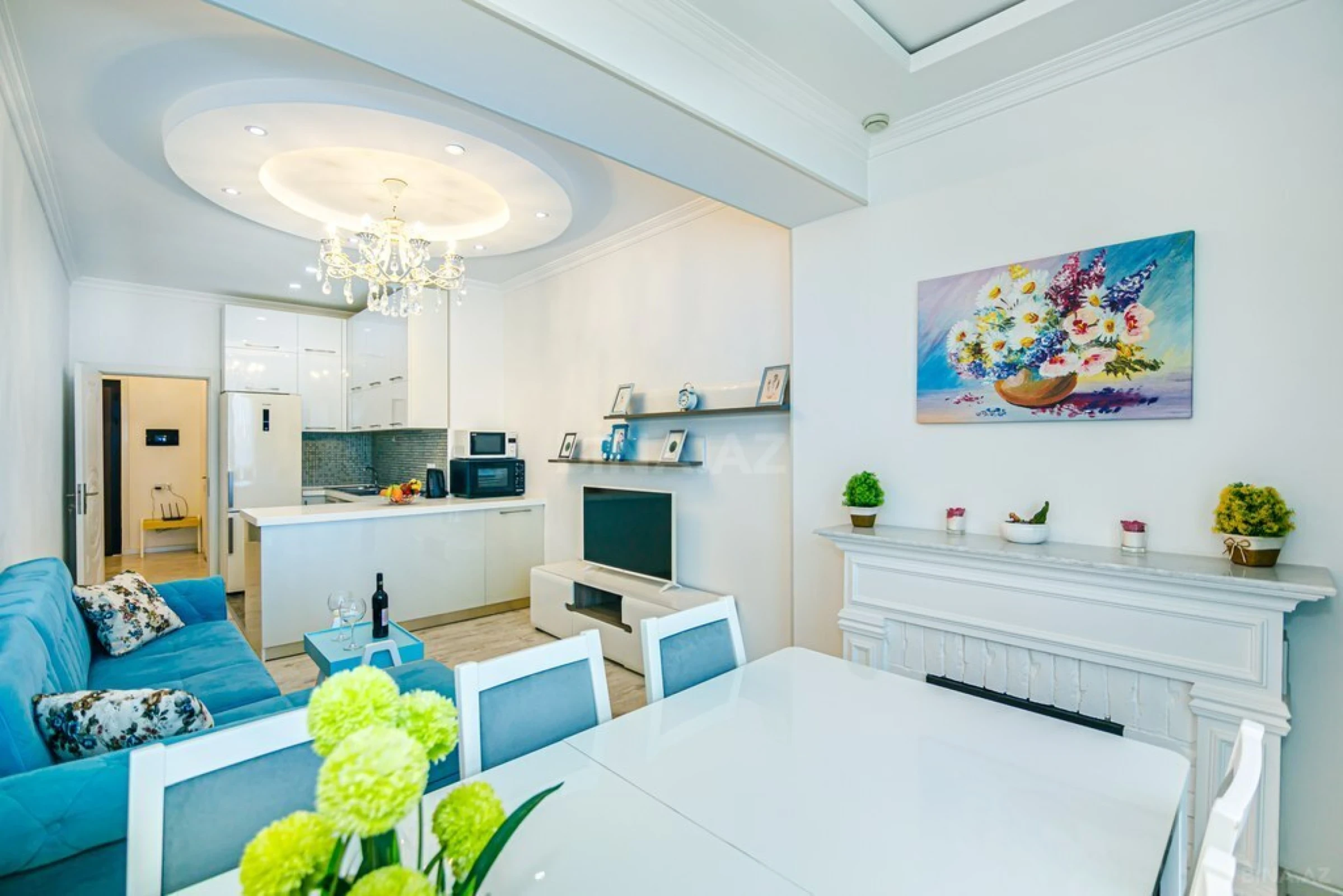 Kirayə verilir 2 otaqlı mənzil 90 m²