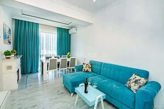 Kirayə verilir 2 otaqlı mənzil 90 m²