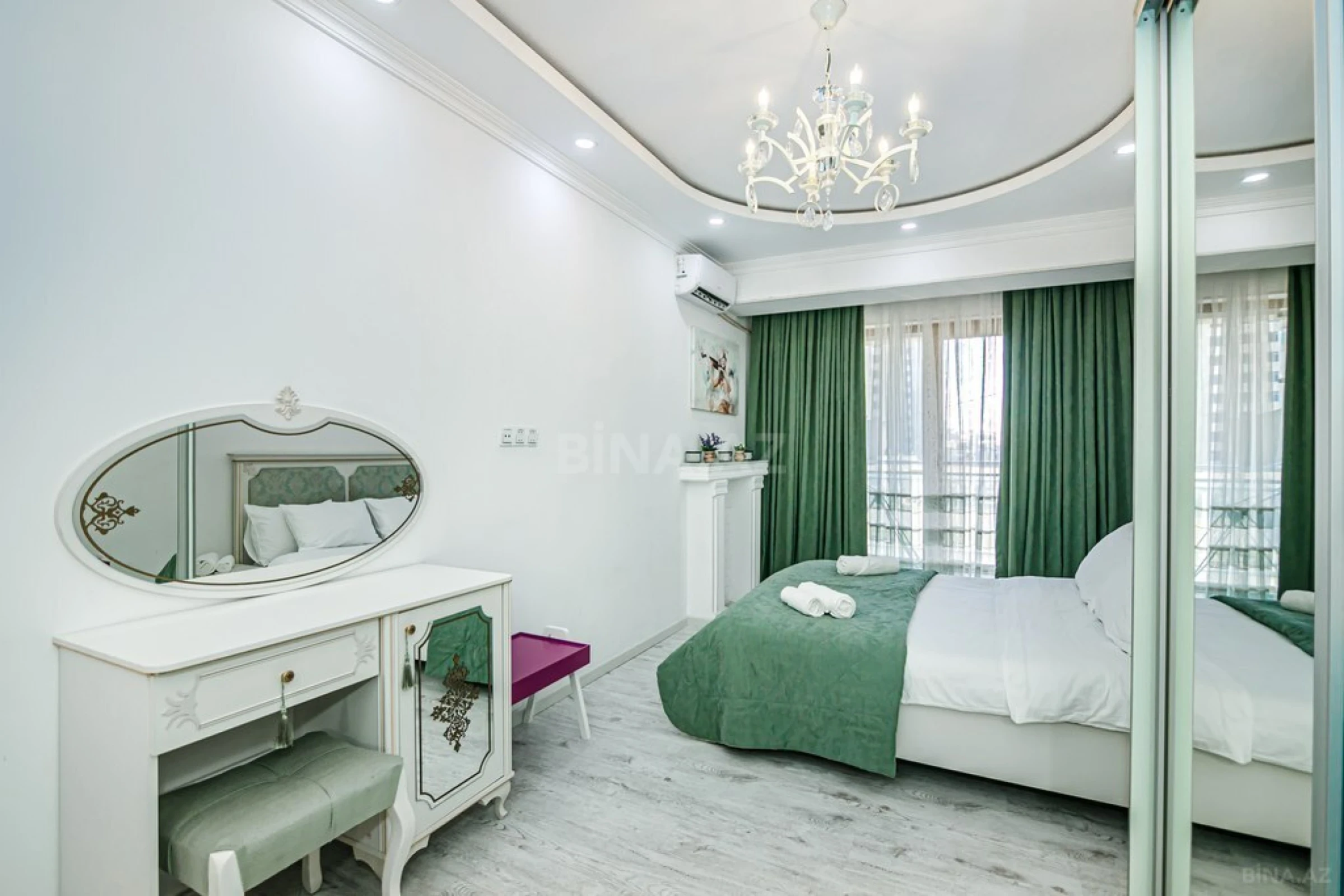Kirayə verilir 2 otaqlı mənzil 90 m²