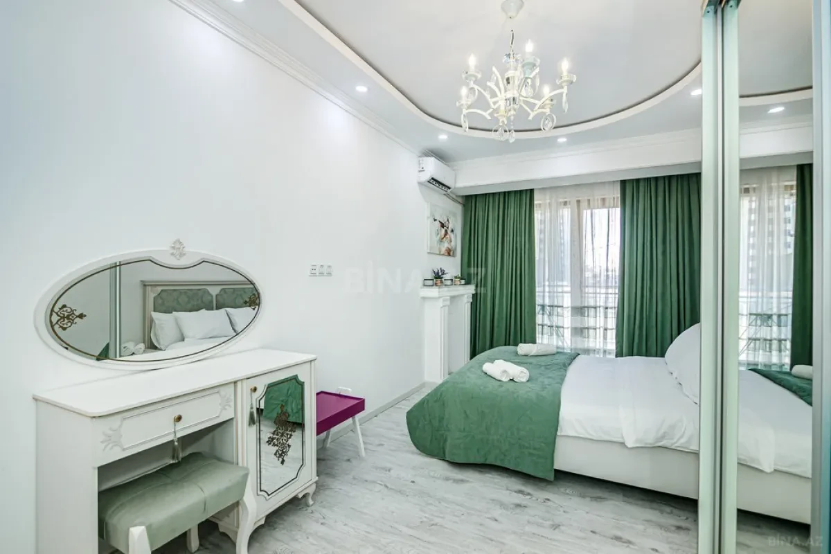 Kirayə verilir 2 otaqlı mənzil 90 m²