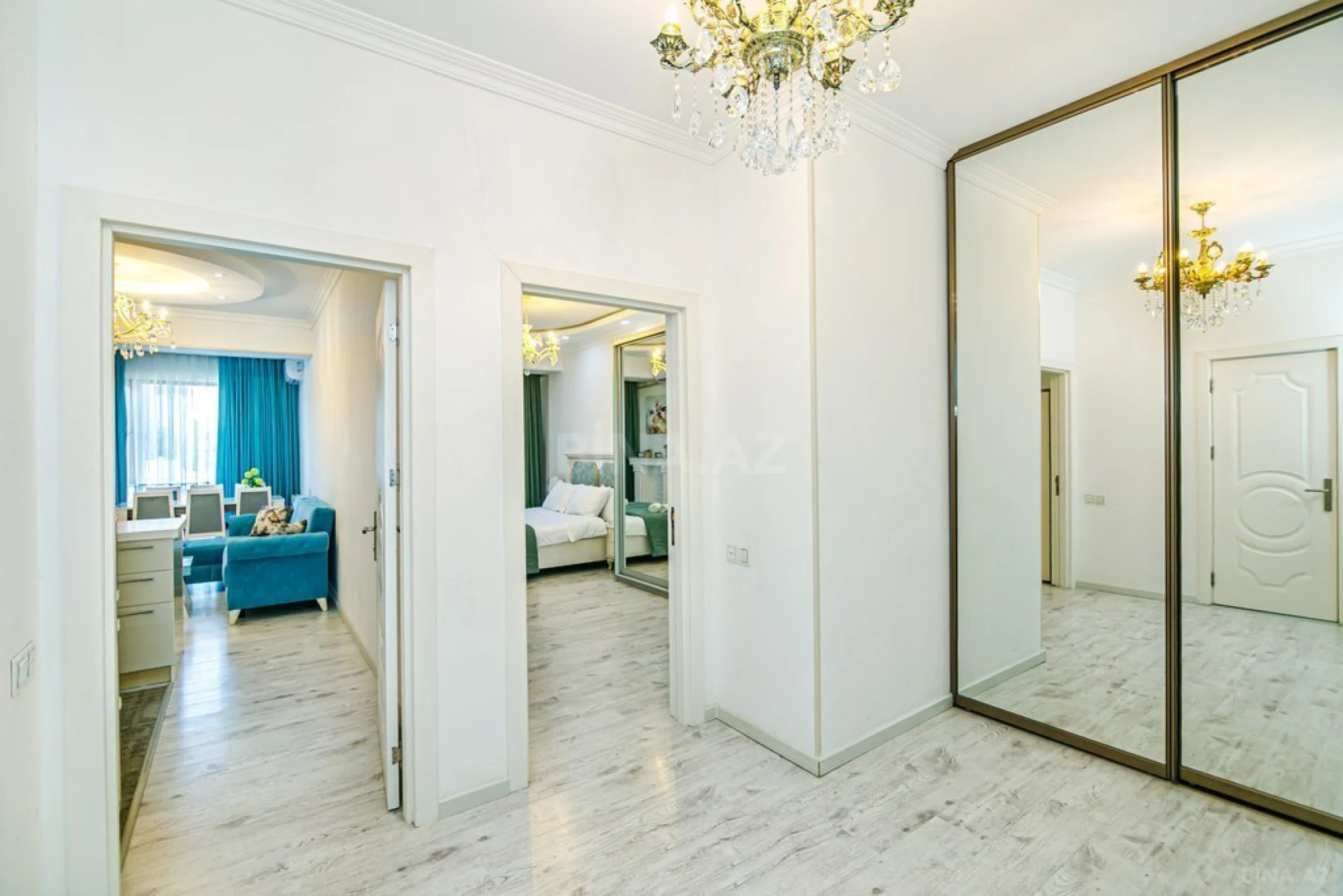 Kirayə verilir 2 otaqlı mənzil 90 m²