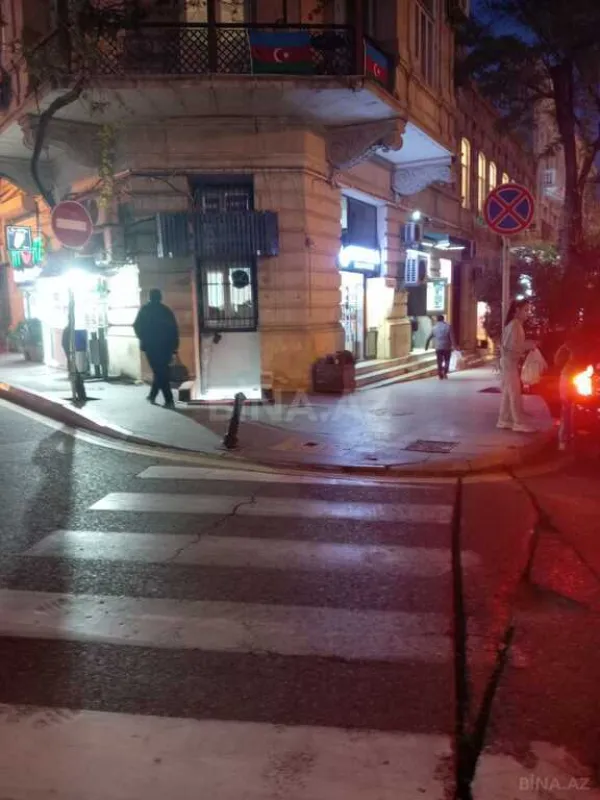 Satılır obyekt 54 m²