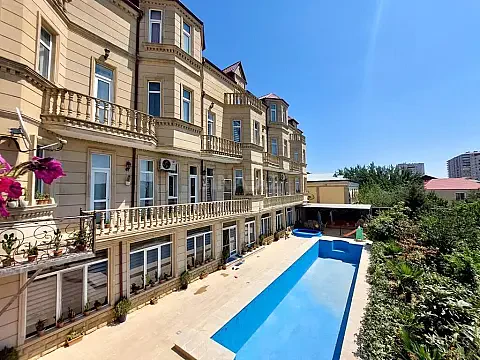 Satılır 40 otaqlı həyət evi 1600 m² — Bakı, Badamdar 40 otaq 1600.00 m²
