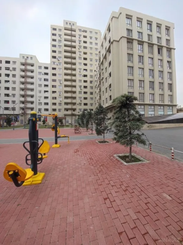 Satılır 3 otaqlı mənzil 108 m²