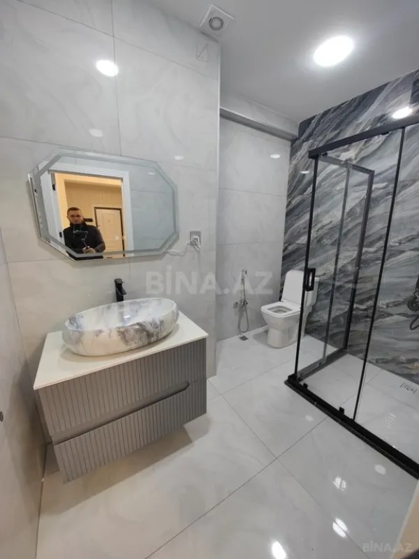 Satılır 3 otaqlı mənzil 108 m²