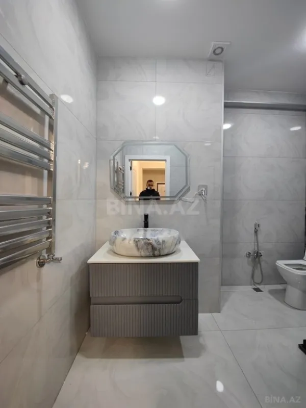 Satılır 3 otaqlı mənzil 108 m²