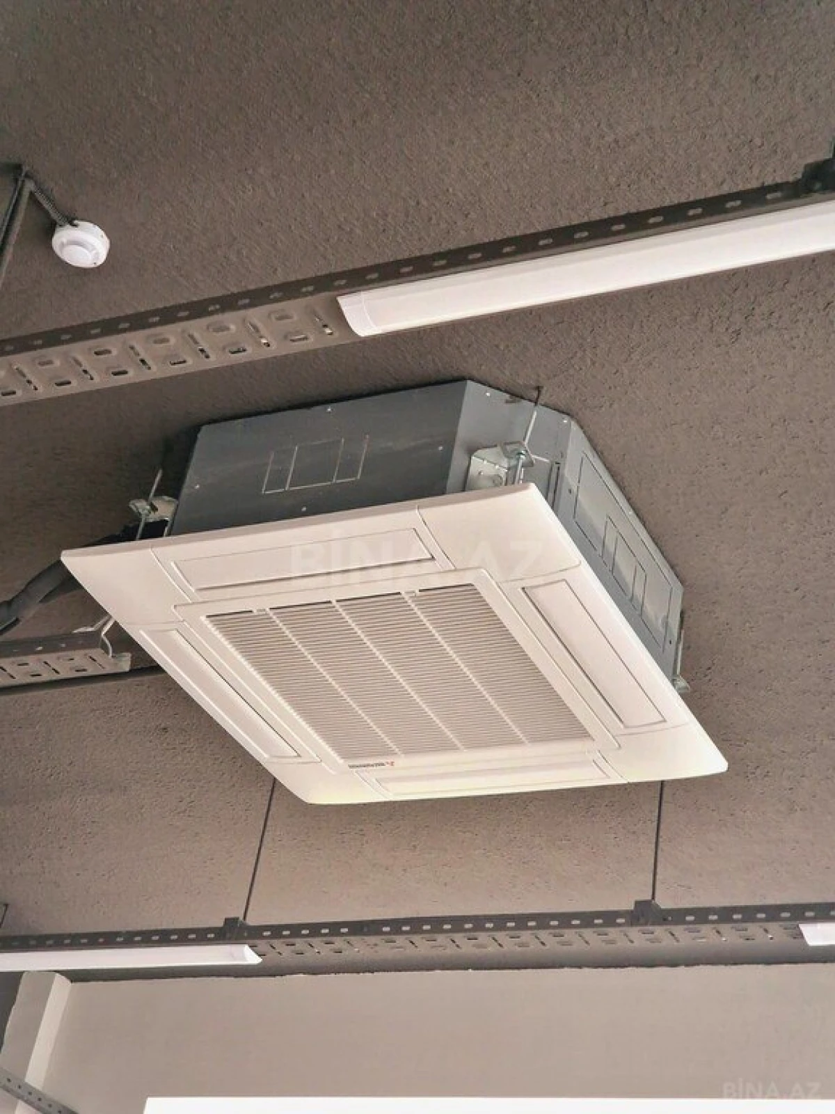 Kirayə verilir obyekt 2000 m²