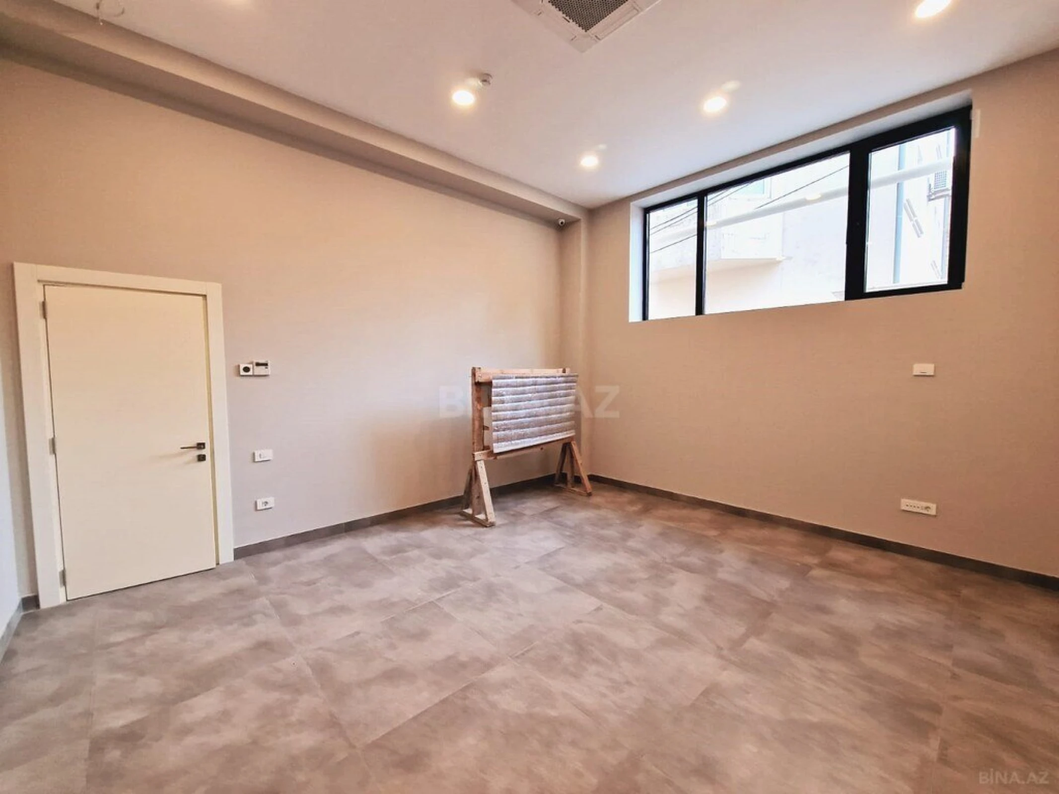 Kirayə verilir obyekt 2000 m²