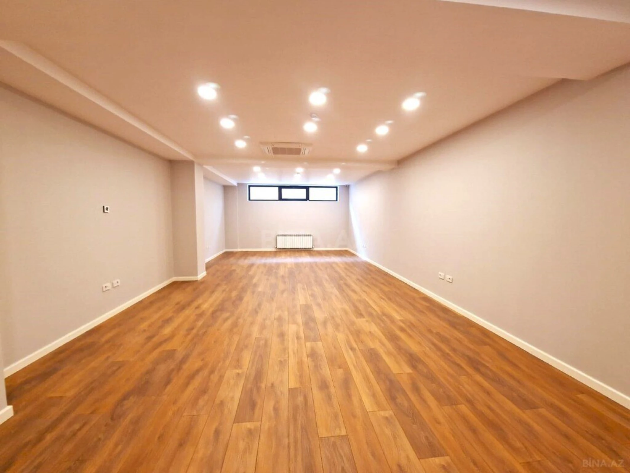 Kirayə verilir obyekt 2000 m²