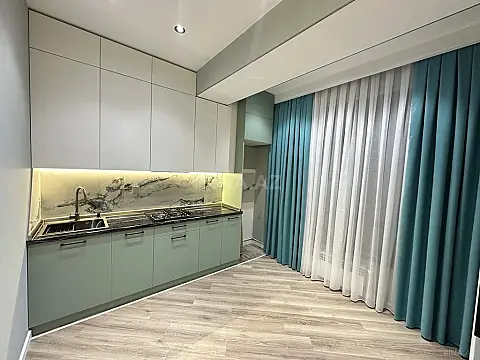 Satılır 2 otaqlı mənzil 65 m²