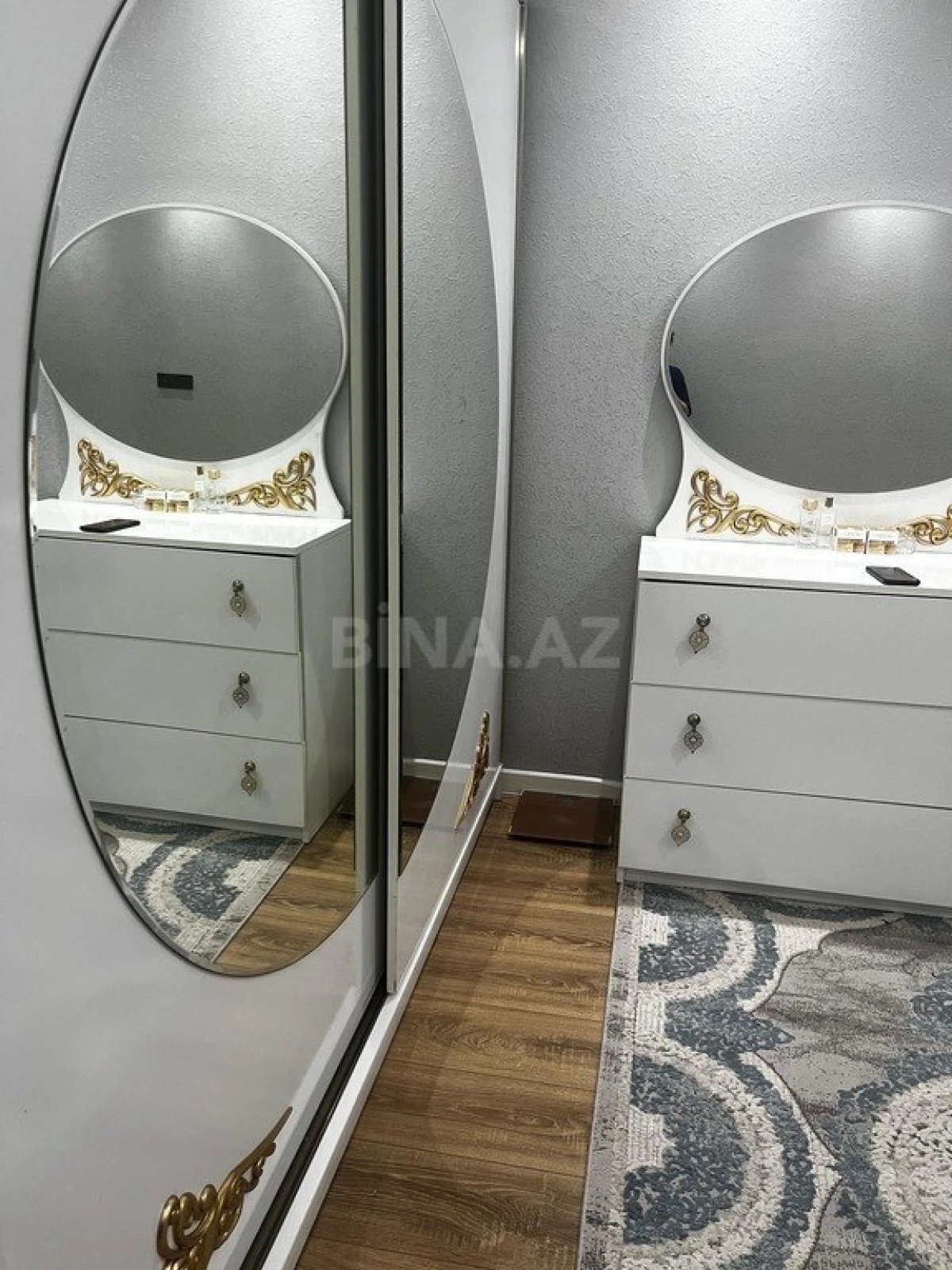 Satılır 3 otaqlı mənzil 107 m²
