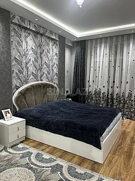 Satılır 3 otaqlı mənzil 107 m²