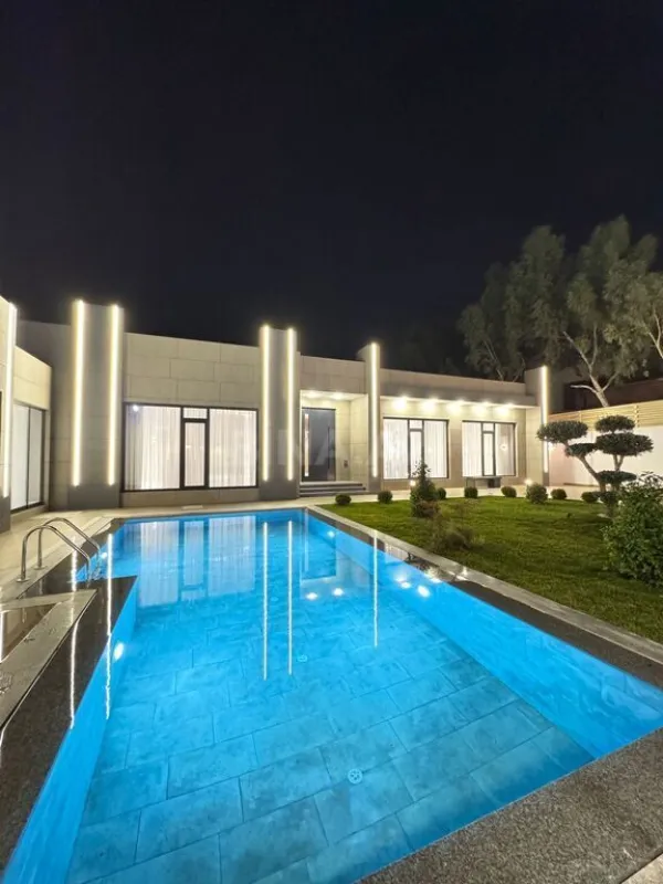 Satılır 5 otaqlı həyət evi 250 m²