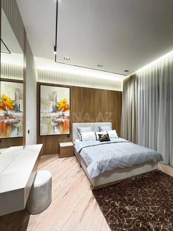 Satılır 5 otaqlı həyət evi 250 m²