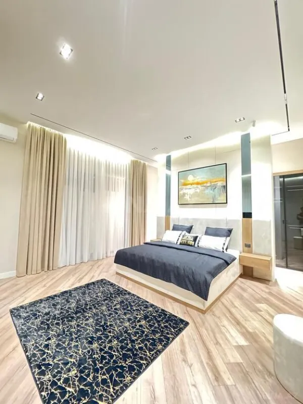 Satılır 5 otaqlı həyət evi 250 m²