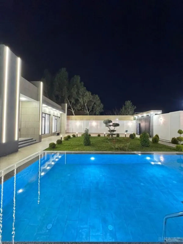 Satılır 5 otaqlı həyət evi 250 m²