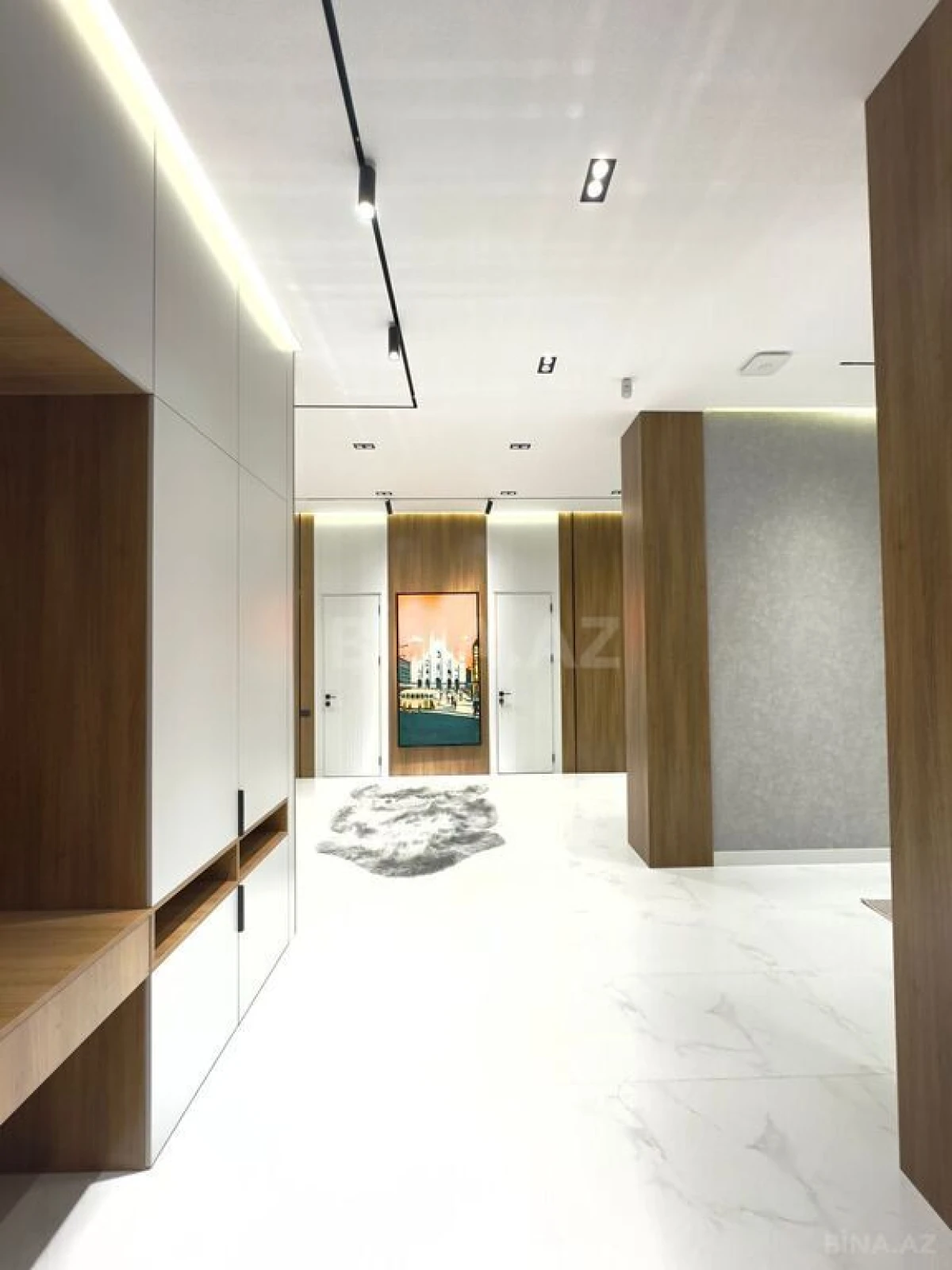 Satılır 5 otaqlı həyət evi 250 m²